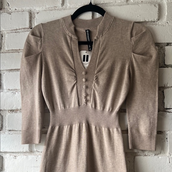 Elegant Beige Knit Dress button down v neck crop sleeve puff shoulder - Picture 2 of 6